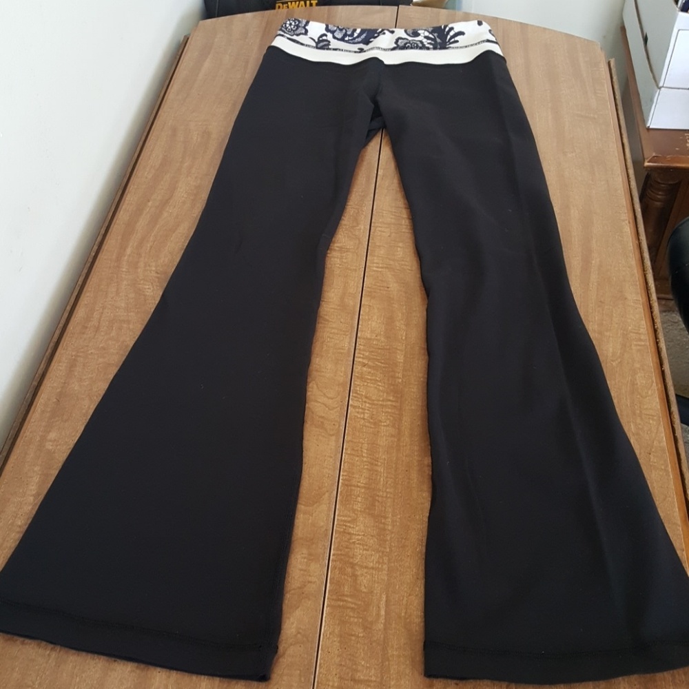 lululemon athletica flared yoga pants 4